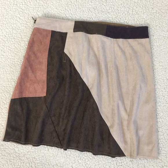 Fashion Nova Skirt - Picture 4 of 8